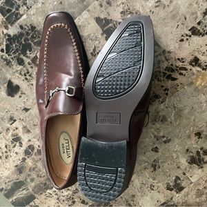 Men dress shoe